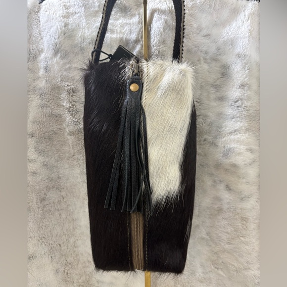 Myra NWT Cowhide Black Cosmetic Toiletry bag with Tassel Zipper Pull. Live 40 - Picture 1 of 2